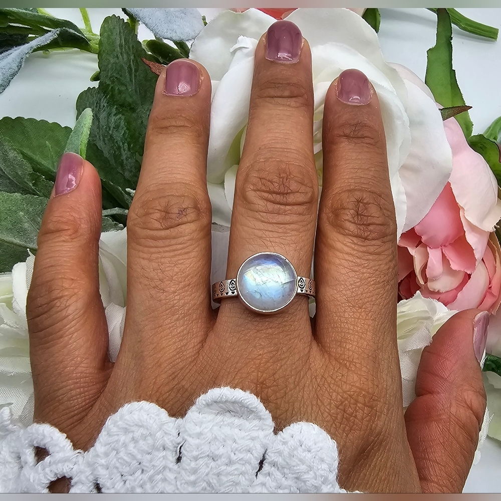 🥰 MOON DELIGHT RING - Picture 2 of 8
